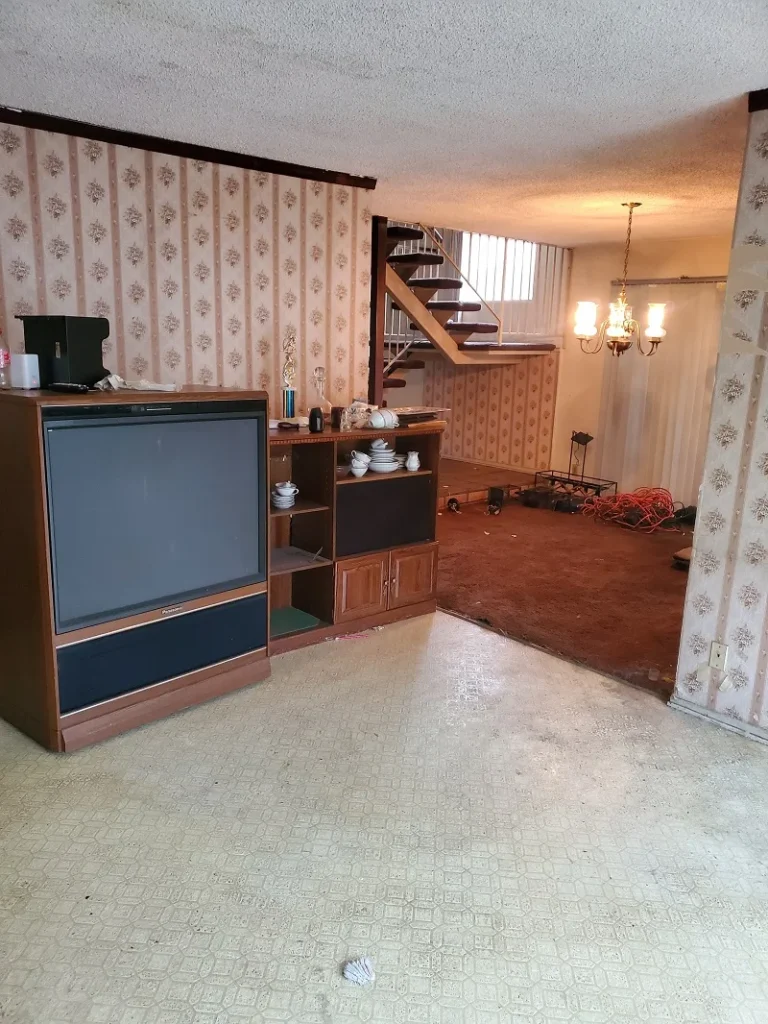 Kitchen interior before renovation