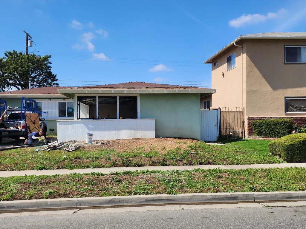 Single-story house with front lawn